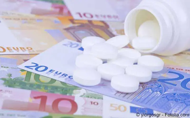 Geld und Medikamente