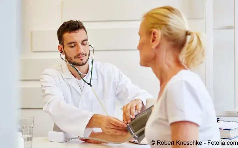 Blutdruckmessung beim Arzt