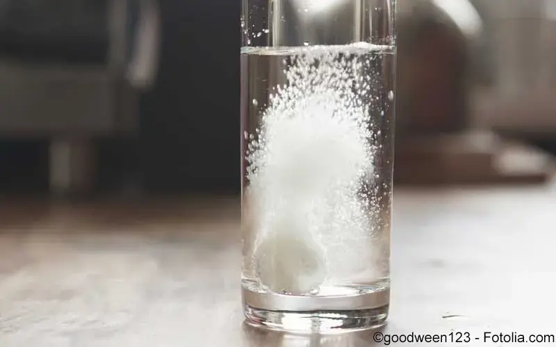 Brausetablette in Wasser gelöst