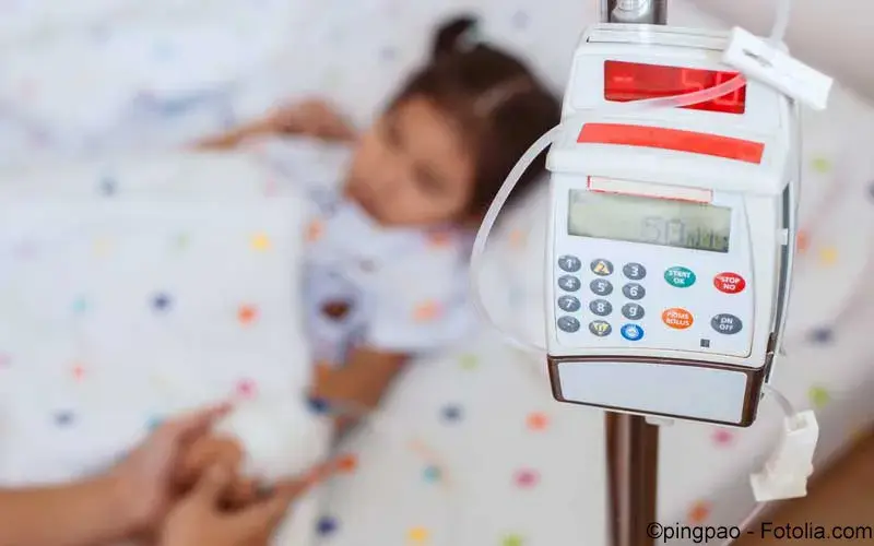 Kind mit Infusion