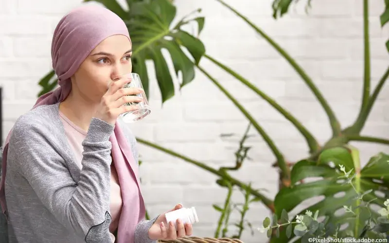 Krebspatient Tabletteneinnahme