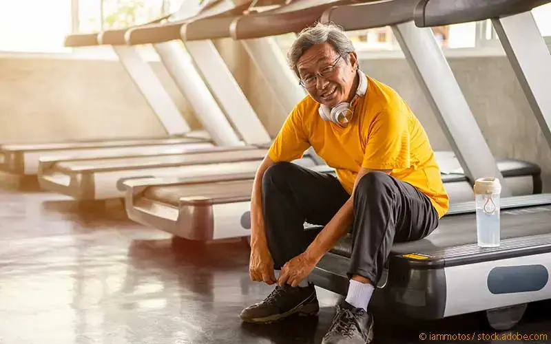 Aelterer Patient Laufband