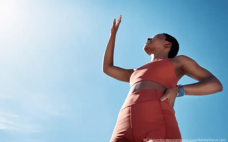 Frau-Sonne-Geblendet-Sport
