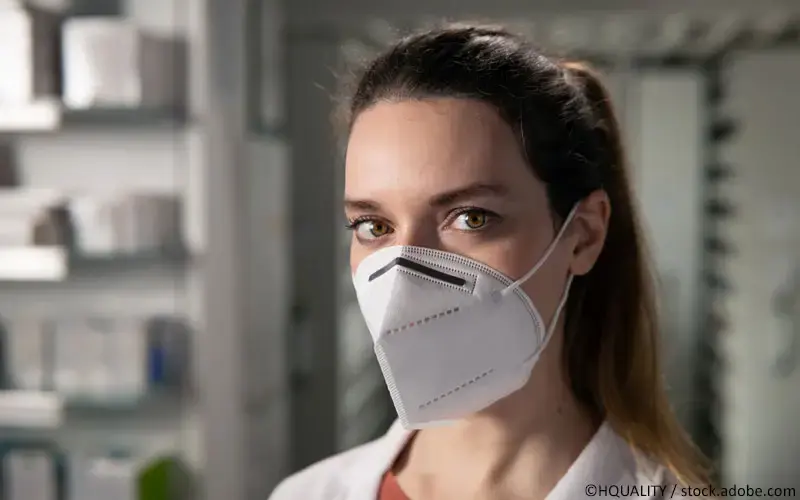 Apothekerin FFP2-Maske