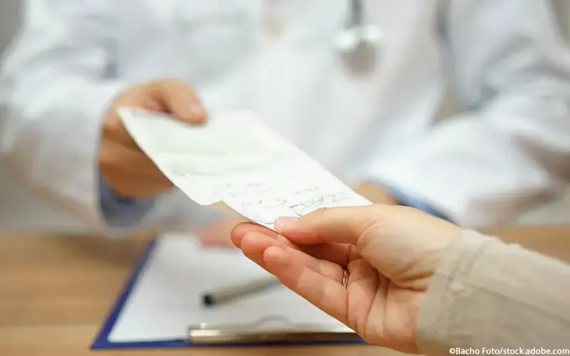 Rezeptausstellung Arzt