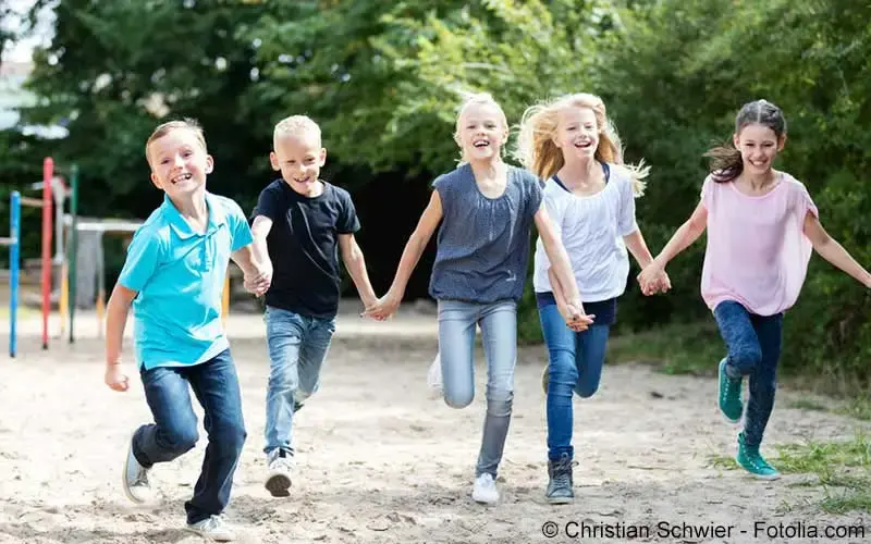 Spielende Kinder