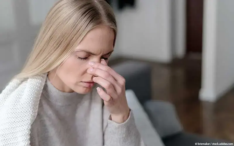 Frau chronische Sinusitis